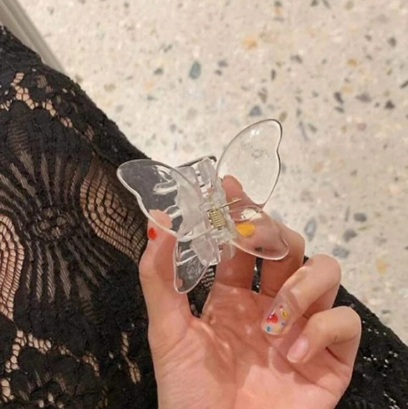 Butterfly Hair Clip - Picture 3 of 5
